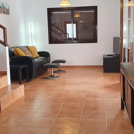 Villa Super Detached Private Near The Beach- Heated Pool-wifi-uk Tv