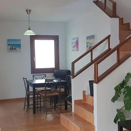 Villa Super Detached Private Near The Beach- Heated Pool-wifi-uk Tv *